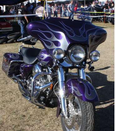 2002 CVO PAINT: Purple w/ Flames: click to enlarge