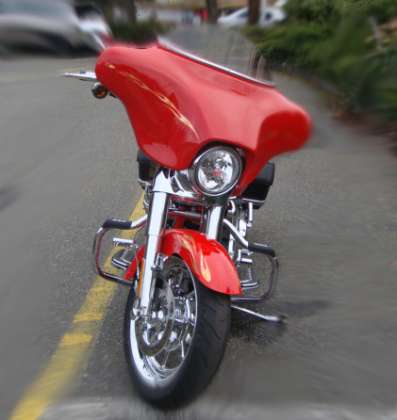 2007 CVO PAINT: Razor Red w/Gold Leaf Nose Graphics: click to enlarge