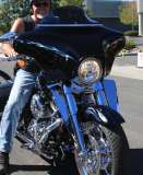2007 CVO PAINT: Diamond Dust (Black) Silver Leaf Flames w/ Candy Green Nose Graphics